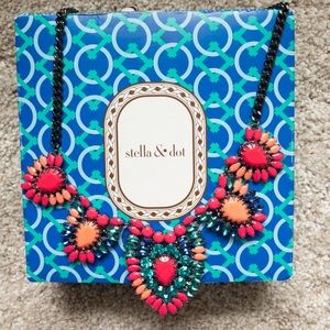 Stella & Dot Statement Necklace